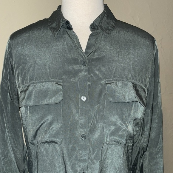 EXPRESS casual button up shirt with double breast pockets women’s small petite - Picture 3 of 13